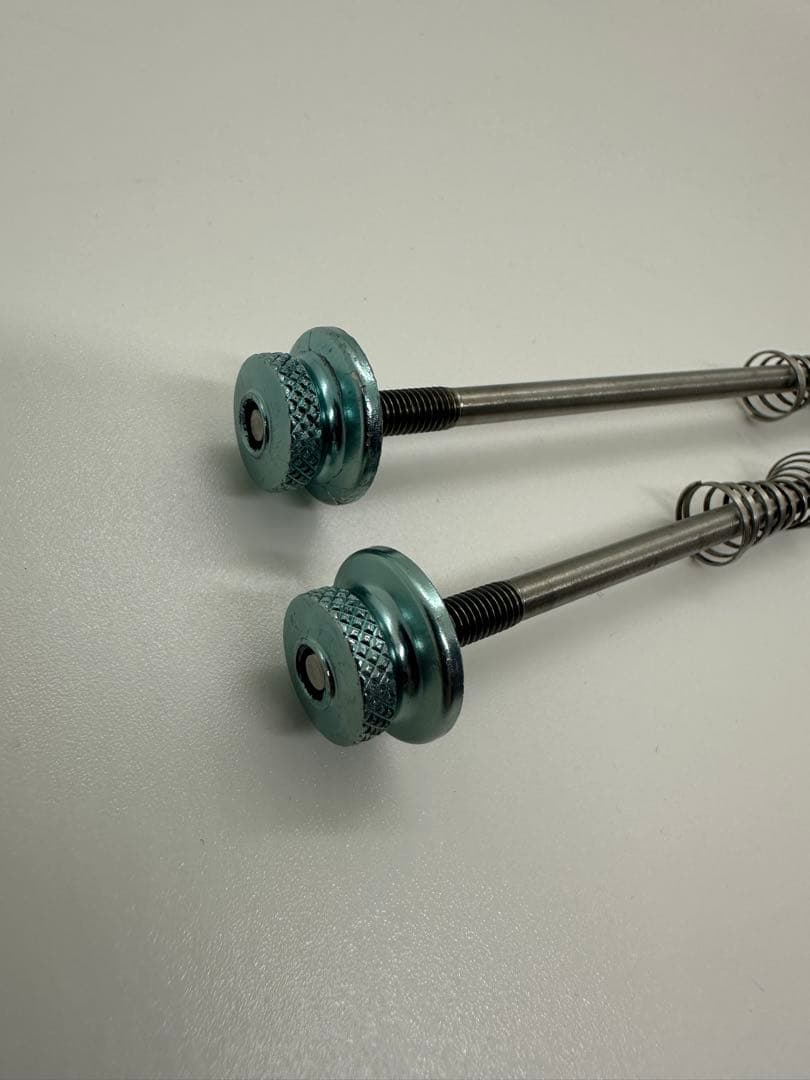 Bianchi ビアンキ クイックリリース チェレステ レア