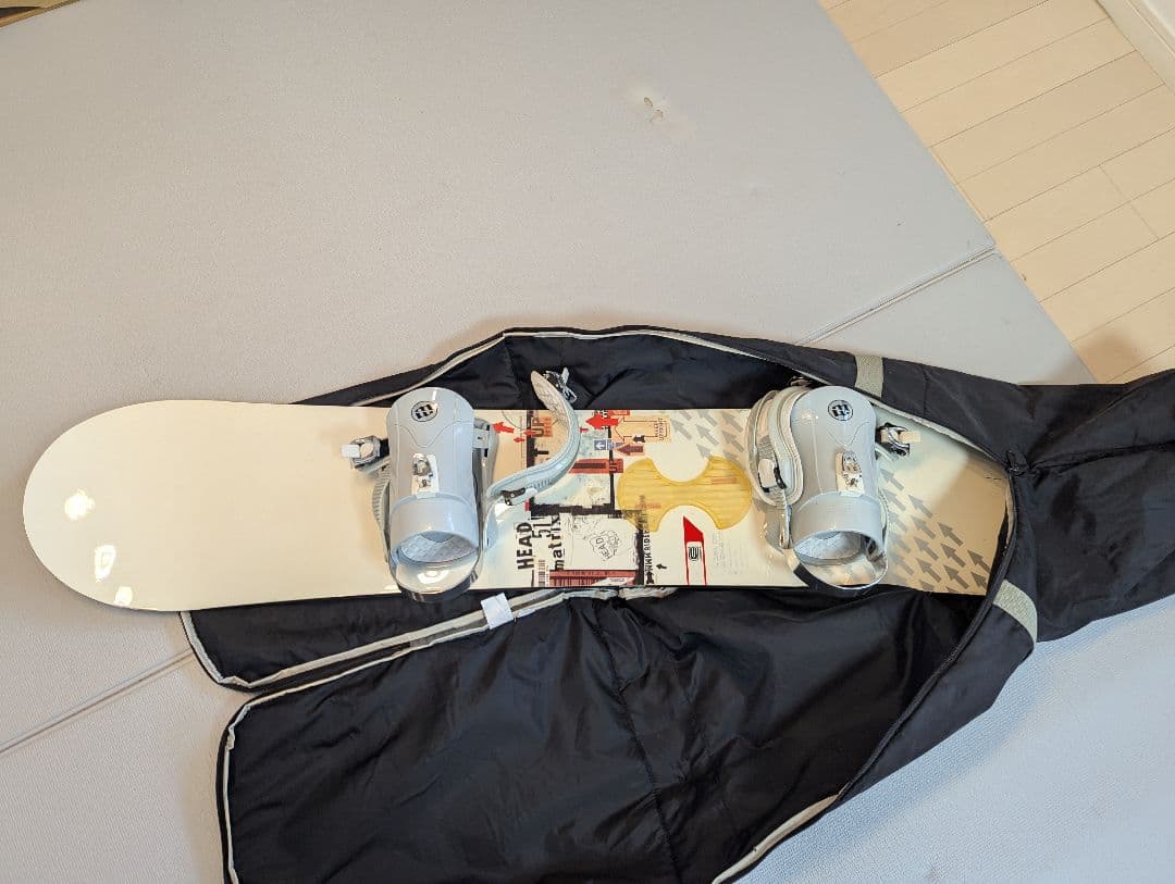 スノーボード アートワーク付き バインディング付