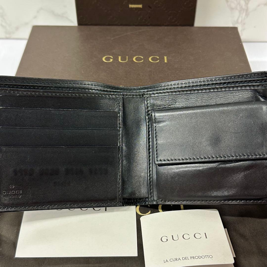 新品同様‼️ グッチ　GUCCI 財布　二つ折り　折り財布　シマレザー