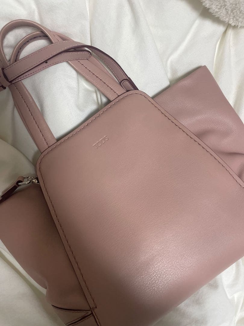 TOD’S ピンクベージュバッグ ショルダーバッグ