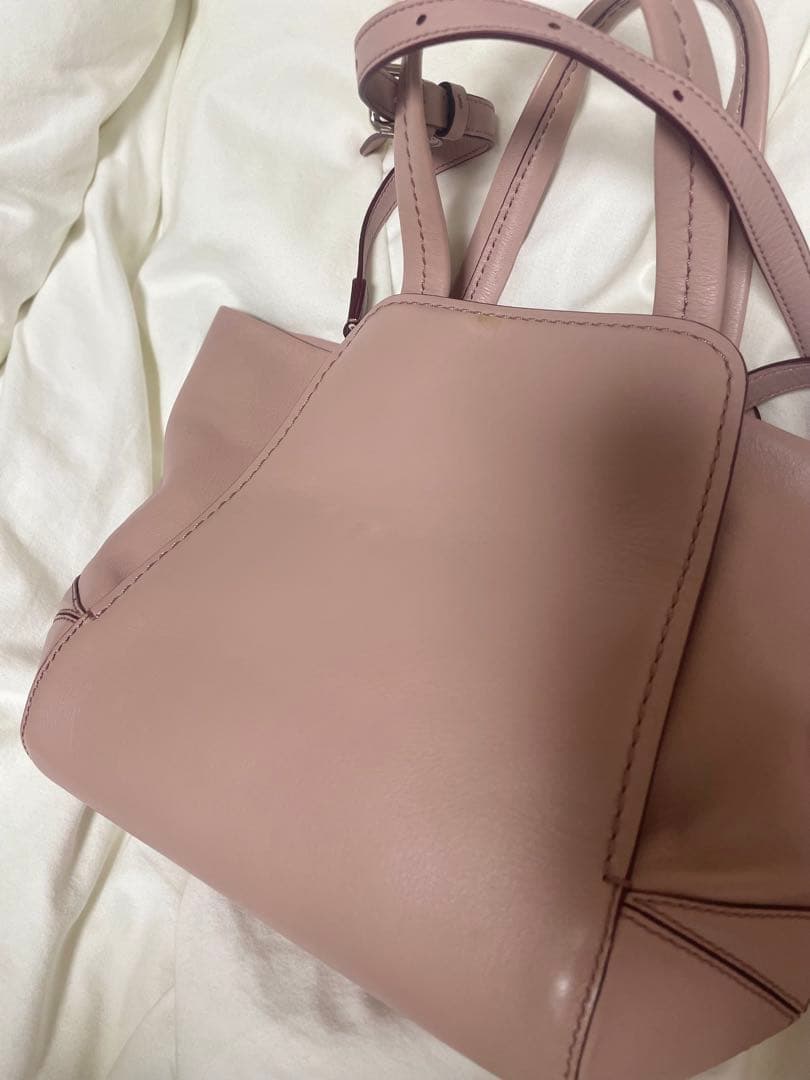 TOD’S ピンクベージュバッグ ショルダーバッグ