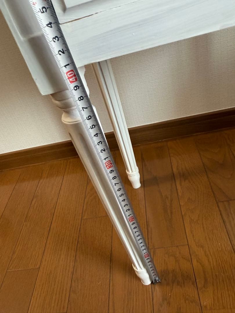 本当は使いたい　泣く泣く出品　アンティーク　サイドテーブル