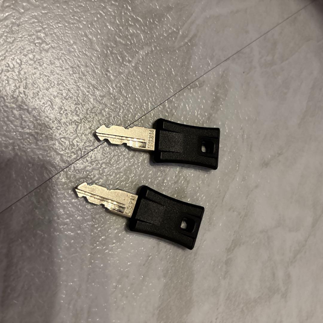 無印良品 バーを自由に調節できる ハード キャリケース 36L ブラック　黒