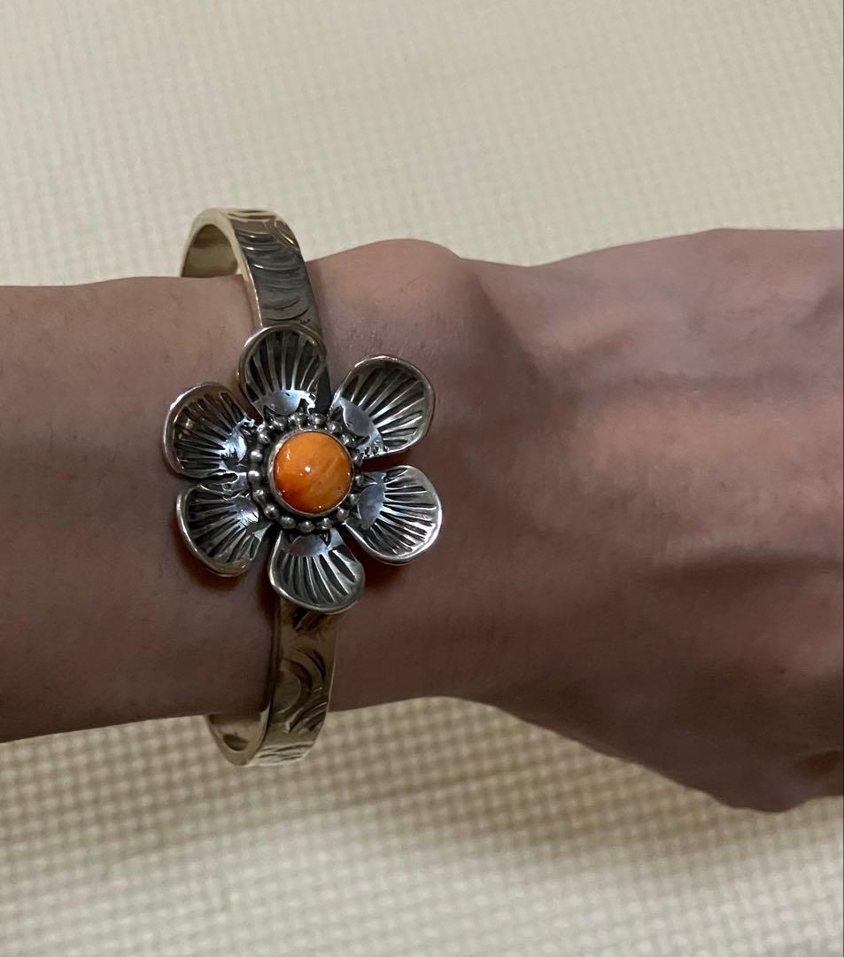 ピヨ様売約済　ビンテージ ナバホ STERLINGSILVER バングル 花