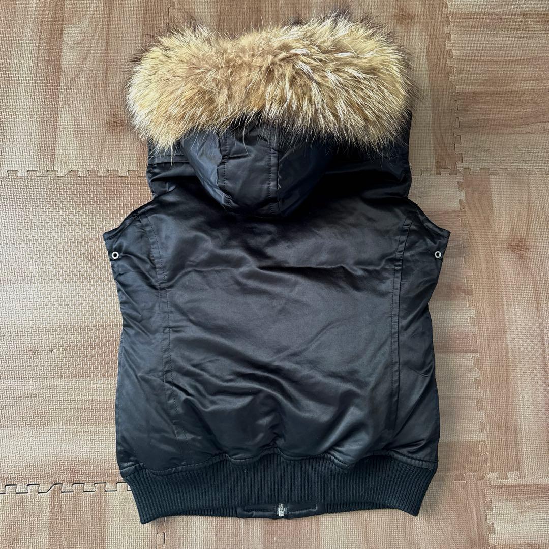 5351 Pour Les Hommes ダウンベスト　ラクーンファー　フード黒