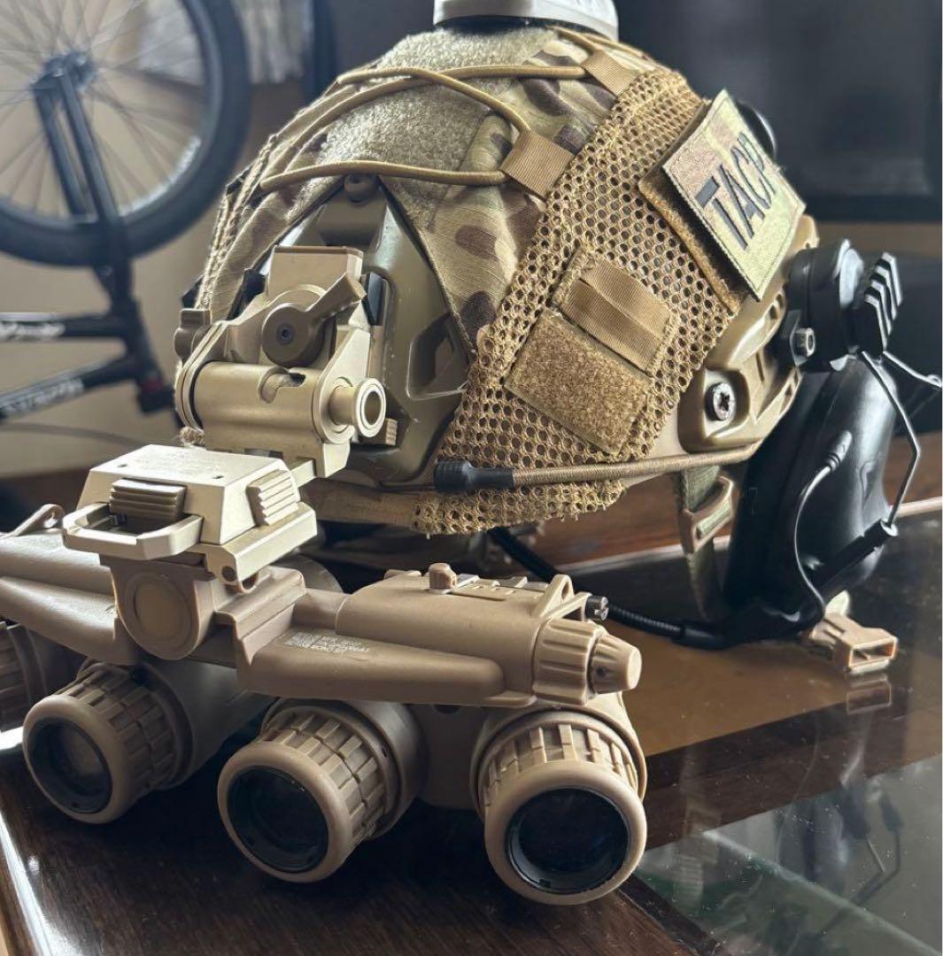 しゅ マルチカムプレートキャリア、マルチカムヘルメットセットアップ