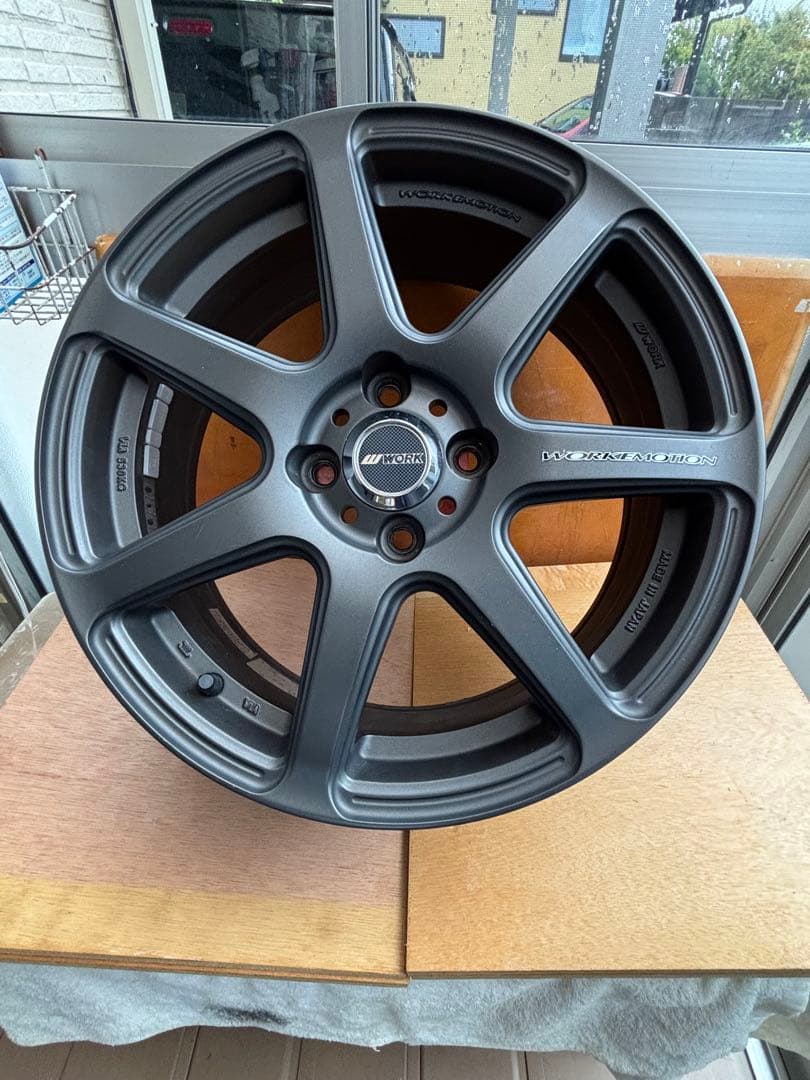 16インチ ダークグレー 7本スポークホイール