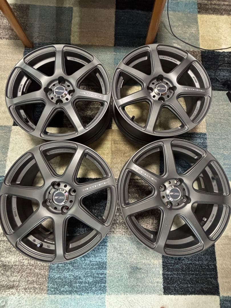 16インチ ダークグレー 7本スポークホイール