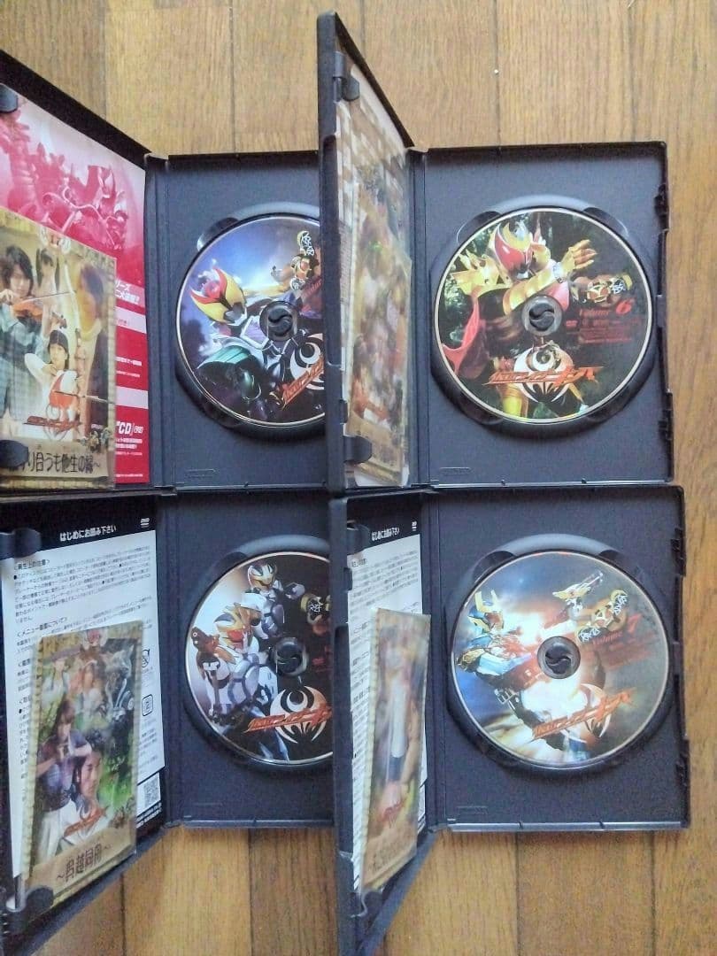 ⭕️美品⭕️仮面ライダーキバ DVD 12枚セット 特典カード付き 非レンタル盤