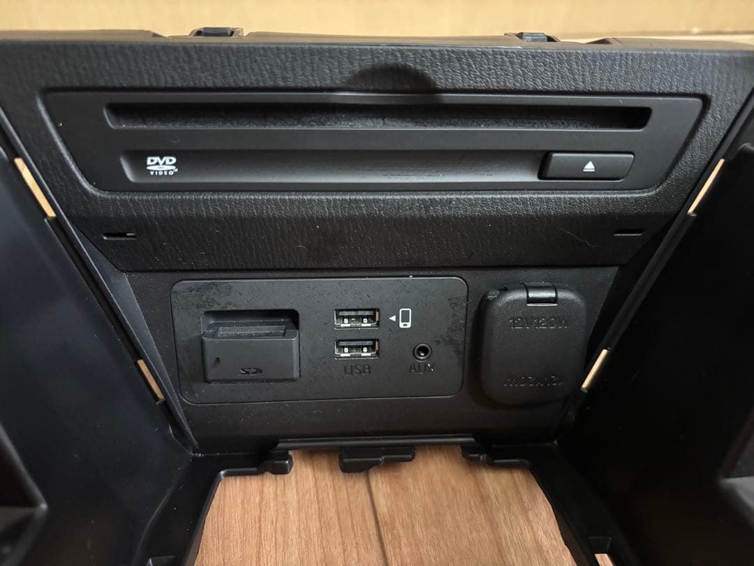 M*a様 マツダ　カーナビユニット D51H669C0C DJLASマツダ2 デ