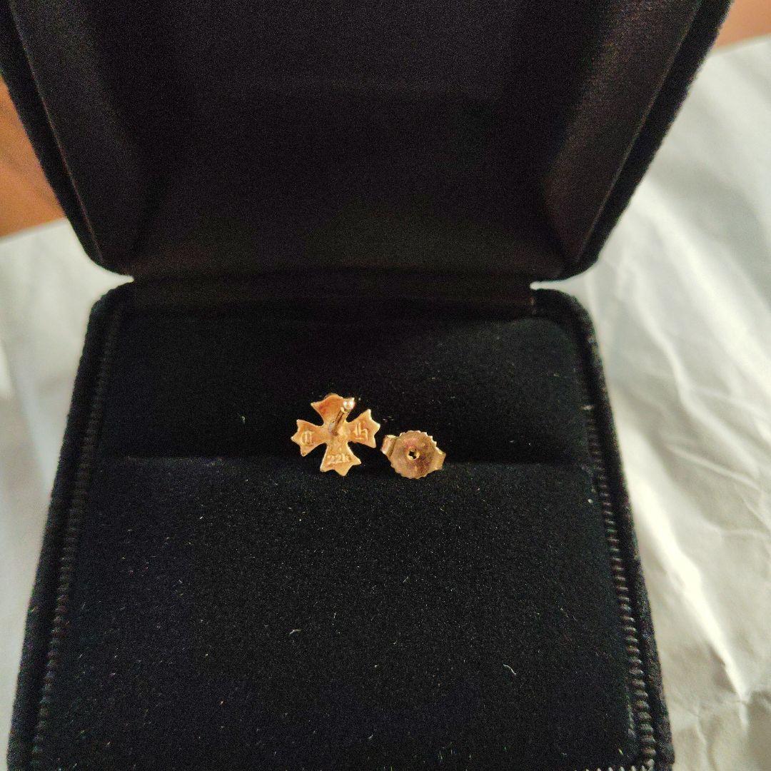 ゴールド フローラルクロス ピアス(片耳用)