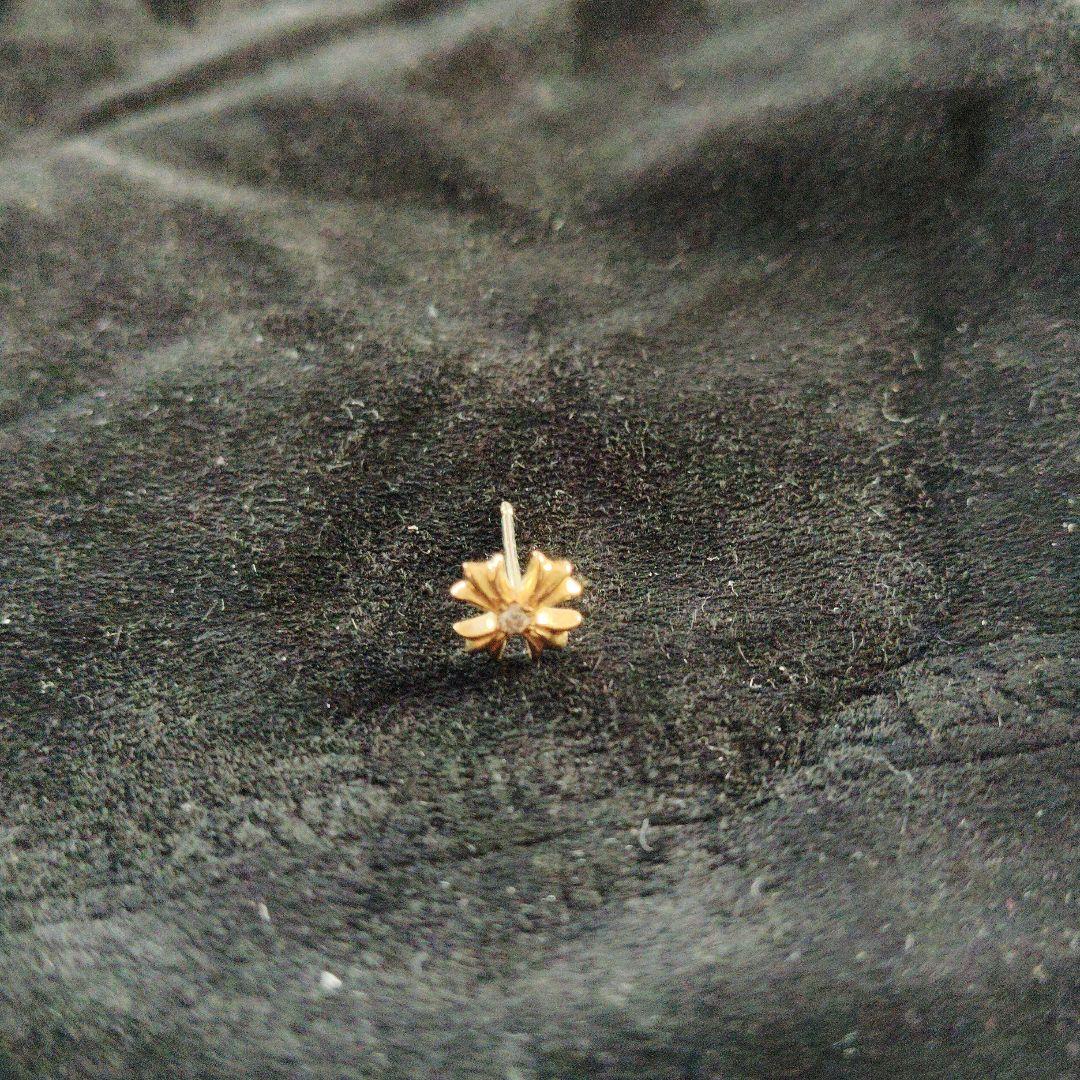 ゴールド フローラルクロス ピアス(片耳用)