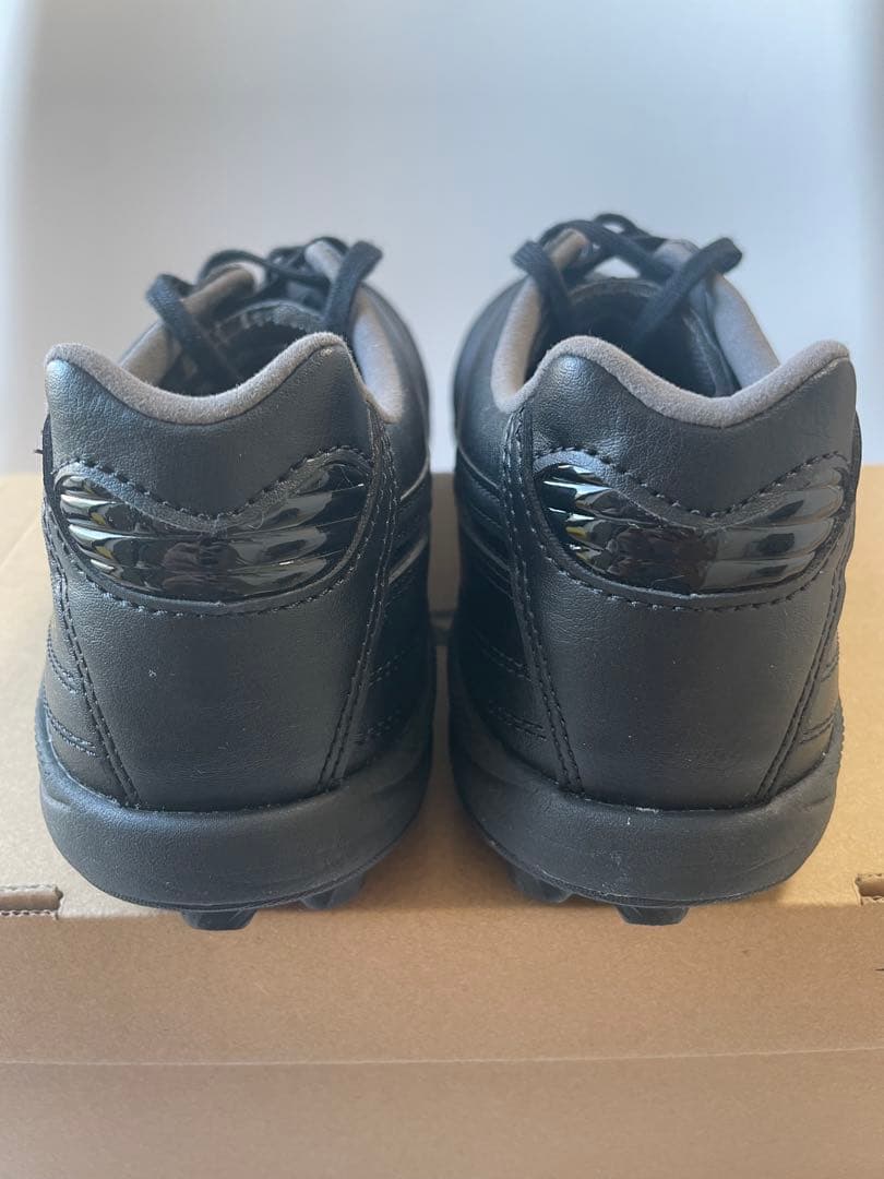 モレリア SALA ELITE TF(フットサルシューズ)