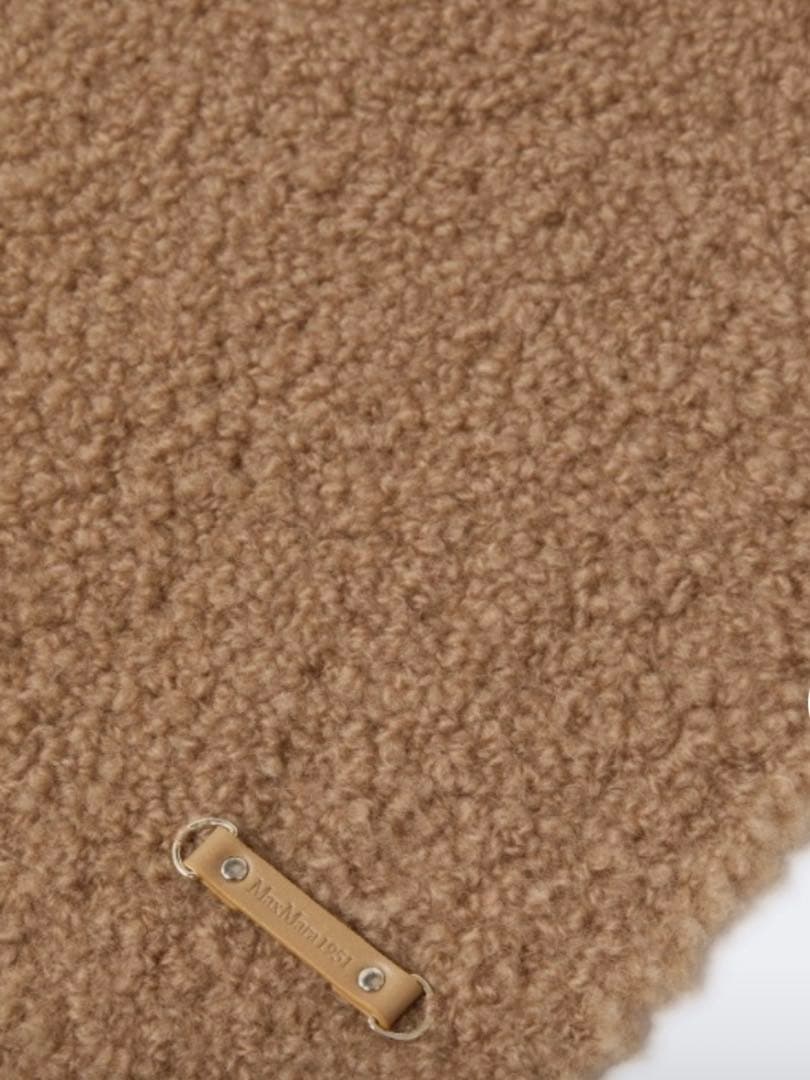 マックスマーラ　　キャメルストール　　新作