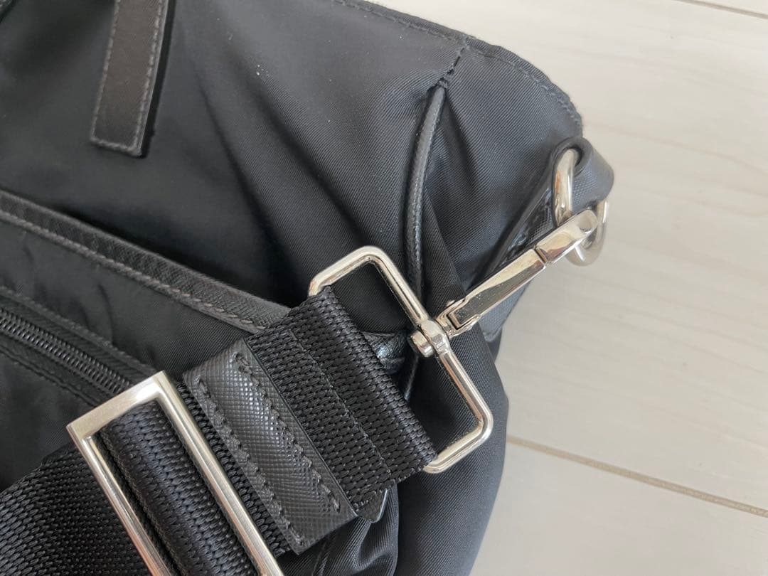 Prada ブラック ナイロン トートバッグ
