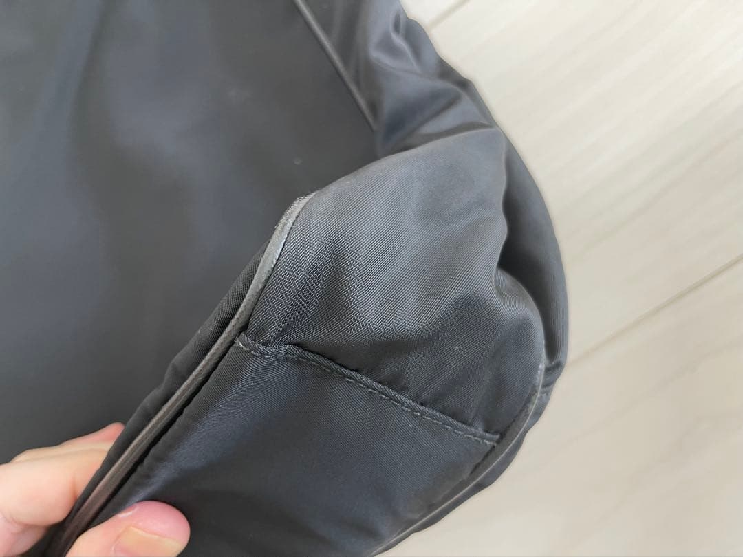 Prada ブラック ナイロン トートバッグ