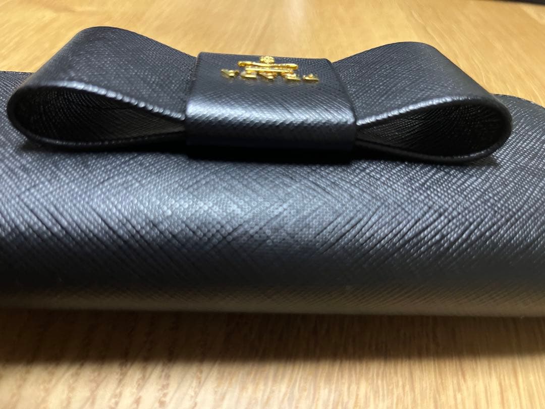 ☆美品☆ PRADA 長財布 リボン1MH132 サフィアーノ ブラック
