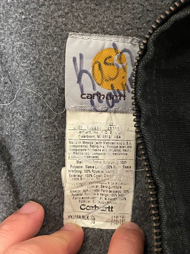 Carhartt アクティブジャケット　パーカー　ブラック