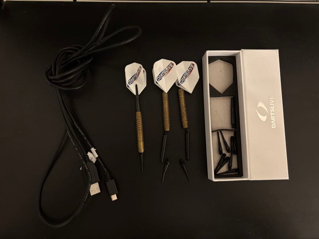 【送料込み】DARTSLIVE-200S ダーツライブ200S 専用ラック付き