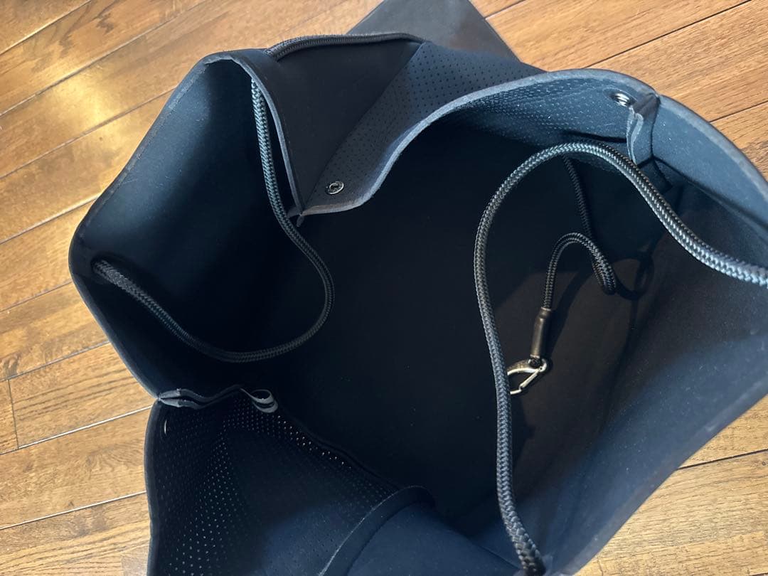 State of escape tote Blackステイトオブエスケープ