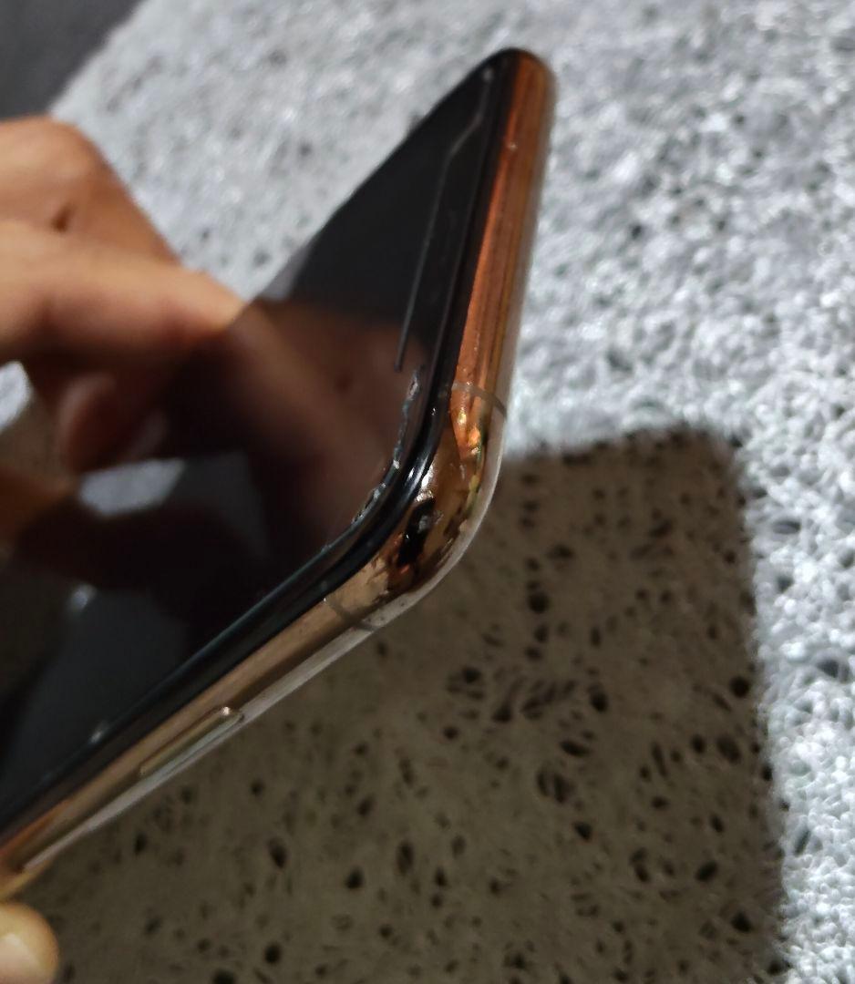 iPhone XS 256GB 初期化済み