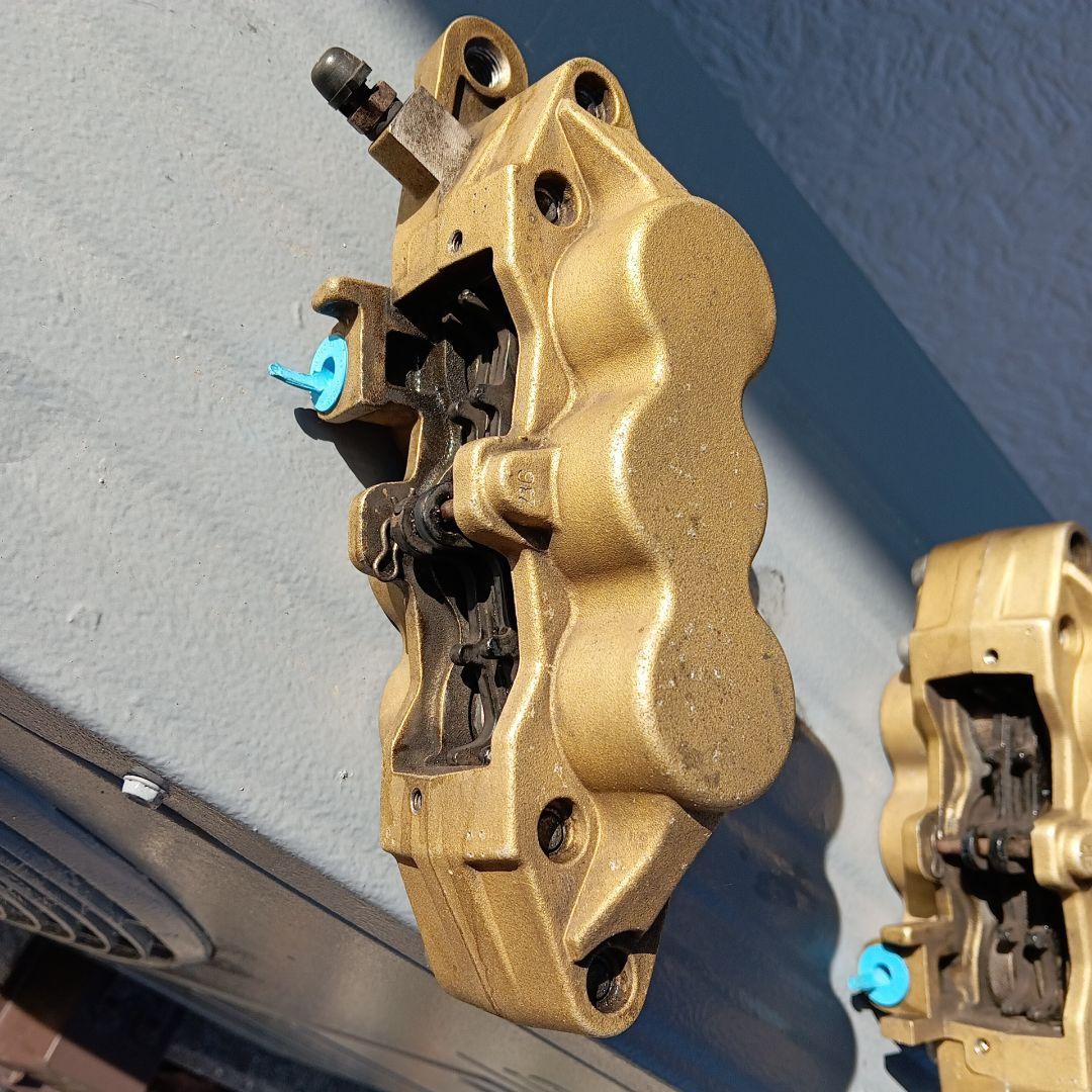 TOKICO ６ポットブレーキキャリパー左右セット