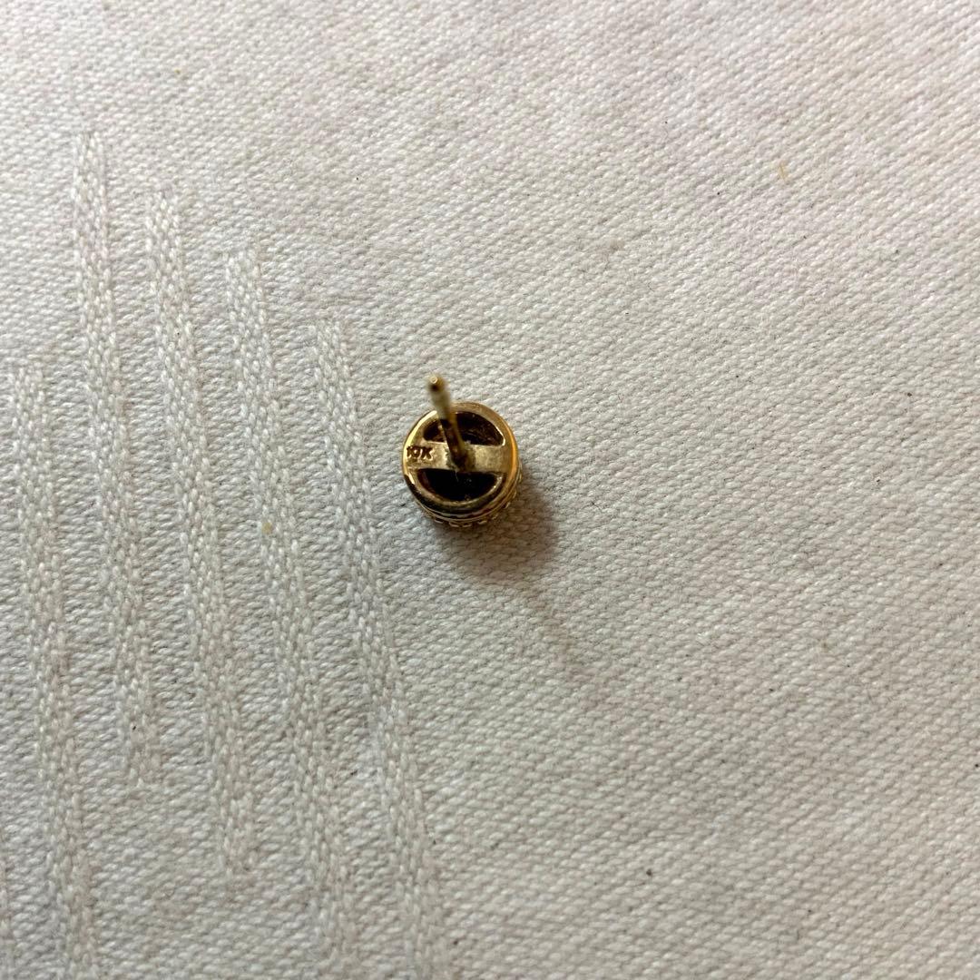 10K ゴールド 片耳ピアス クラウン ブラックオニキス
