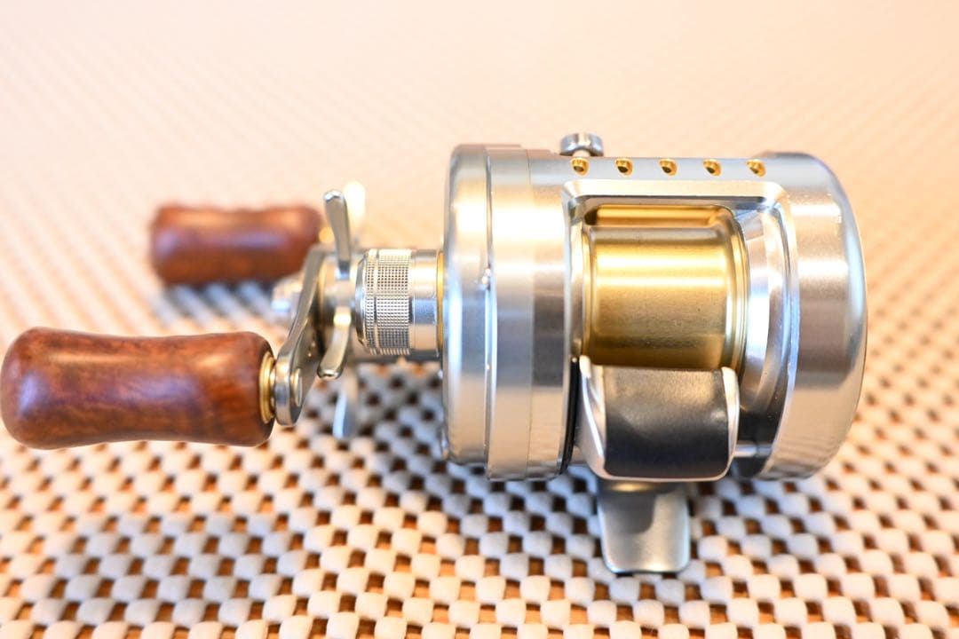 シマノカーディフ51DC