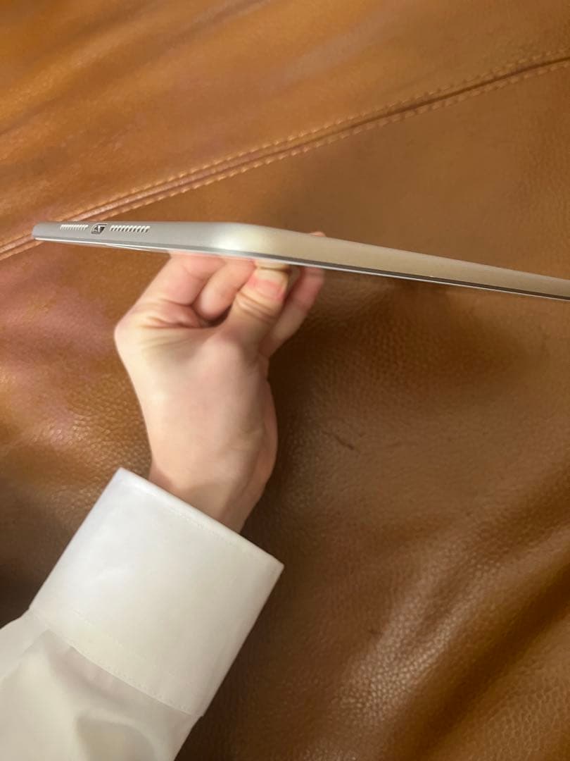 「極美品」iPad mini第5世代　シルバー/ホワイト10.2インチ 本体