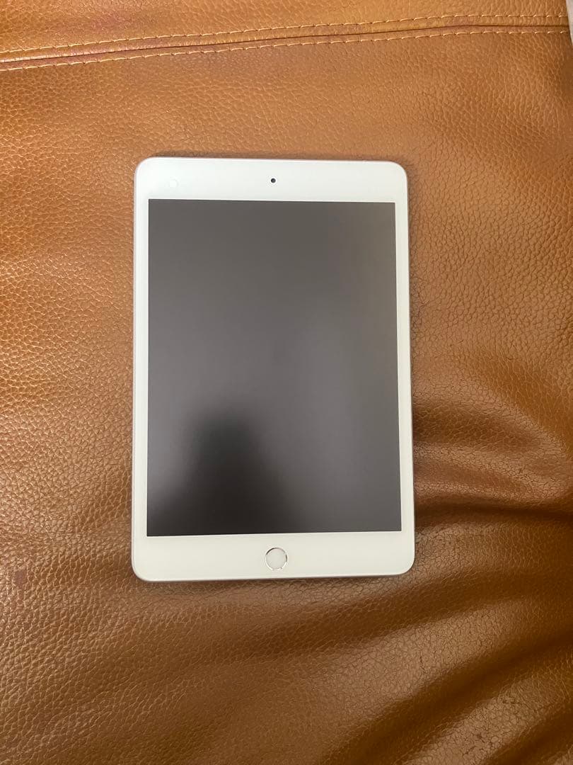 「極美品」iPad mini第5世代　シルバー/ホワイト10.2インチ 本体