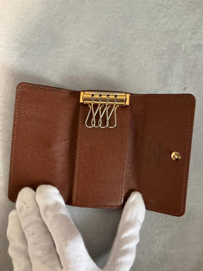 ヴィトン　LOUIS VUITTON　モノグラム　キーケース　４連1