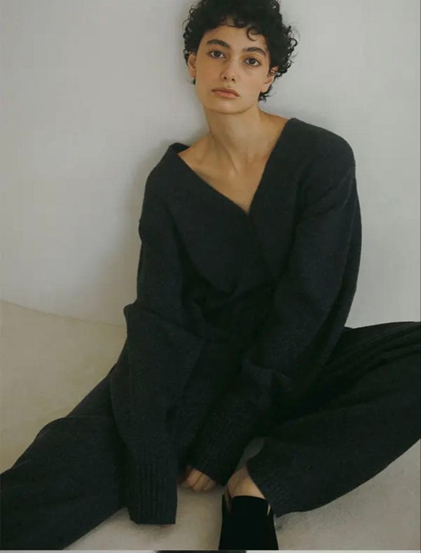 ETRE TOKYO Vネックニットオールインワン　エトレトウキョウ