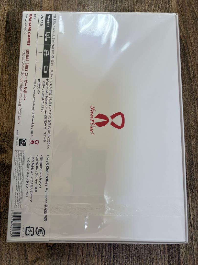 【ほぼ新品】Switch LoveR Kiss エンドレスメモリーズ 限定版