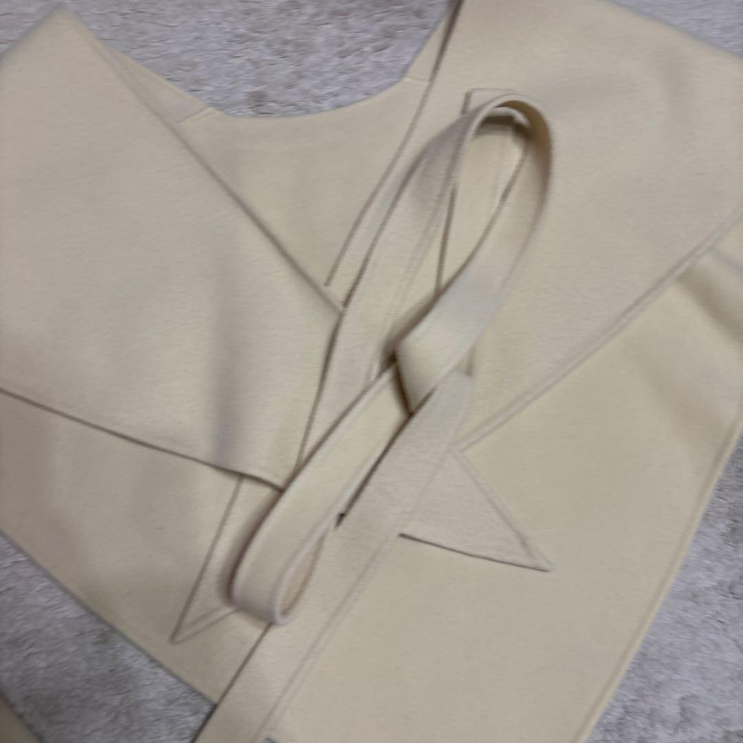 アニュアンスコート2024ベルト、ストールつき