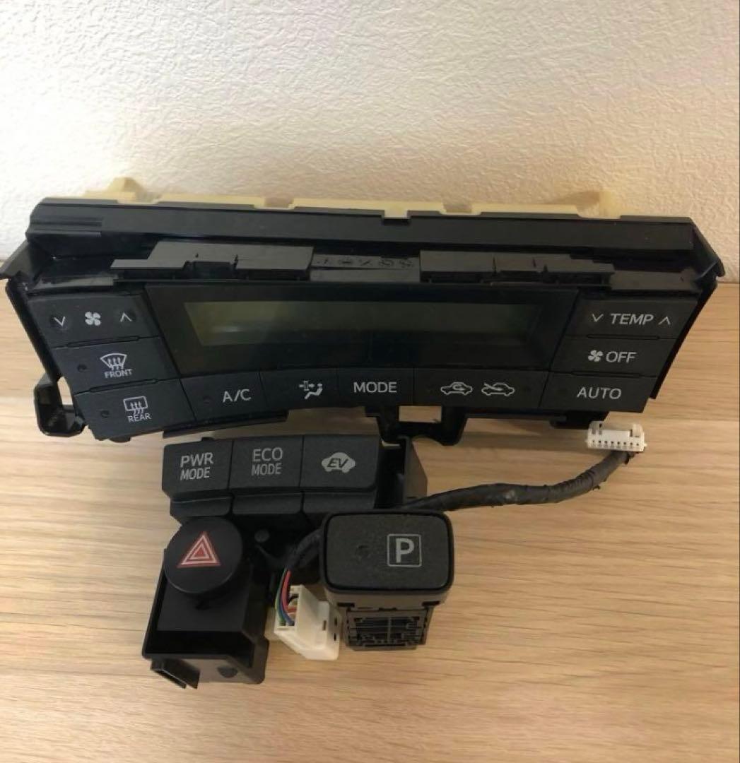 ZVW30 プリウス　前期　エアコンパネル　シフトパネル LED打ち替え済み y