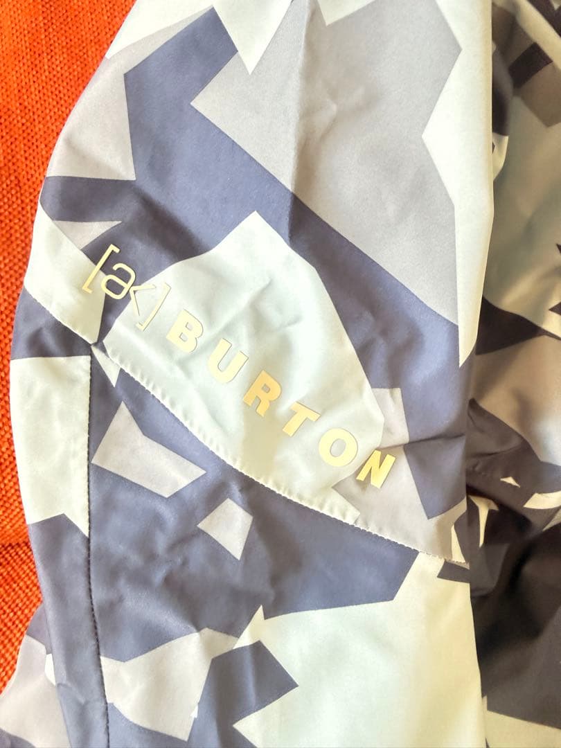 未使用品 BURTON AK SWASH JK Men’s L GEOCAMO