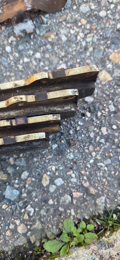 スバル　フロント 4POT ブレーキキャリパー　エクシーガ　レガシィ流用に22B