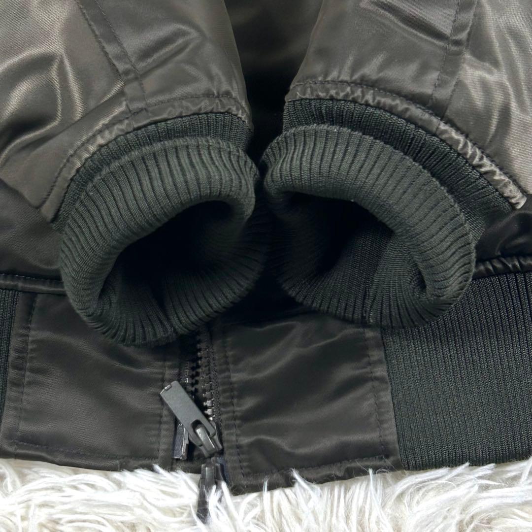 ユニクロ +J ハイブリッドダウンオーバーサイズMA-1 グレー ジルサンダー