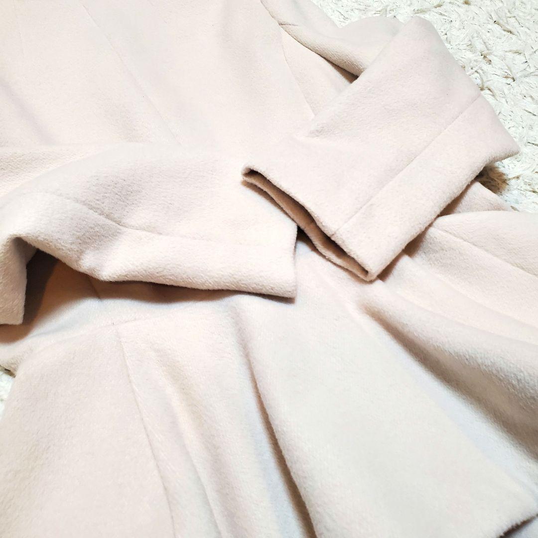 美品 近年モデル 完売JENNE ジェンヌ　ホワイト ペプラムコート Sサイズ