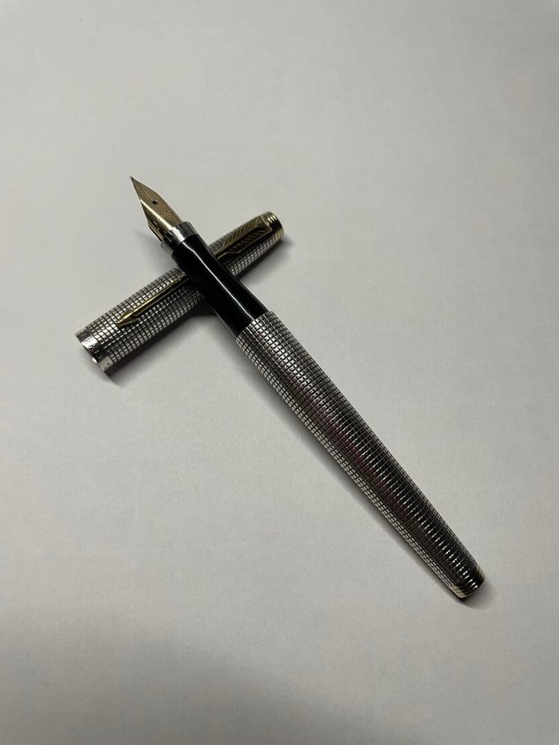 Parker 万年筆 シルバー・ブラック XF