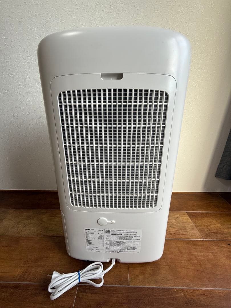 シャープ　ハイブリッド式 衣類乾燥除湿機 CV-SH150-W