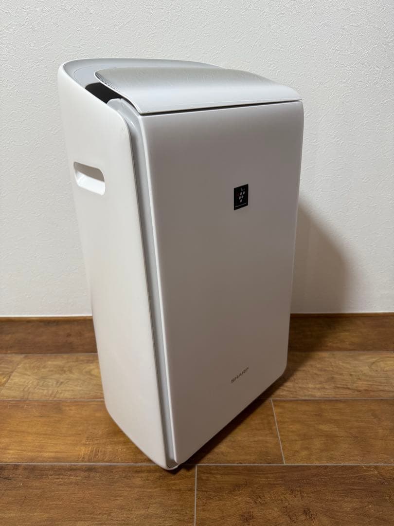 シャープ　ハイブリッド式 衣類乾燥除湿機 CV-SH150-W