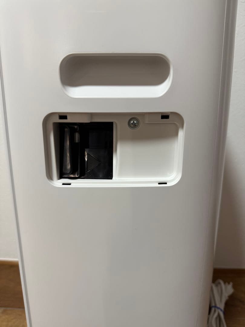 シャープ　ハイブリッド式 衣類乾燥除湿機 CV-SH150-W