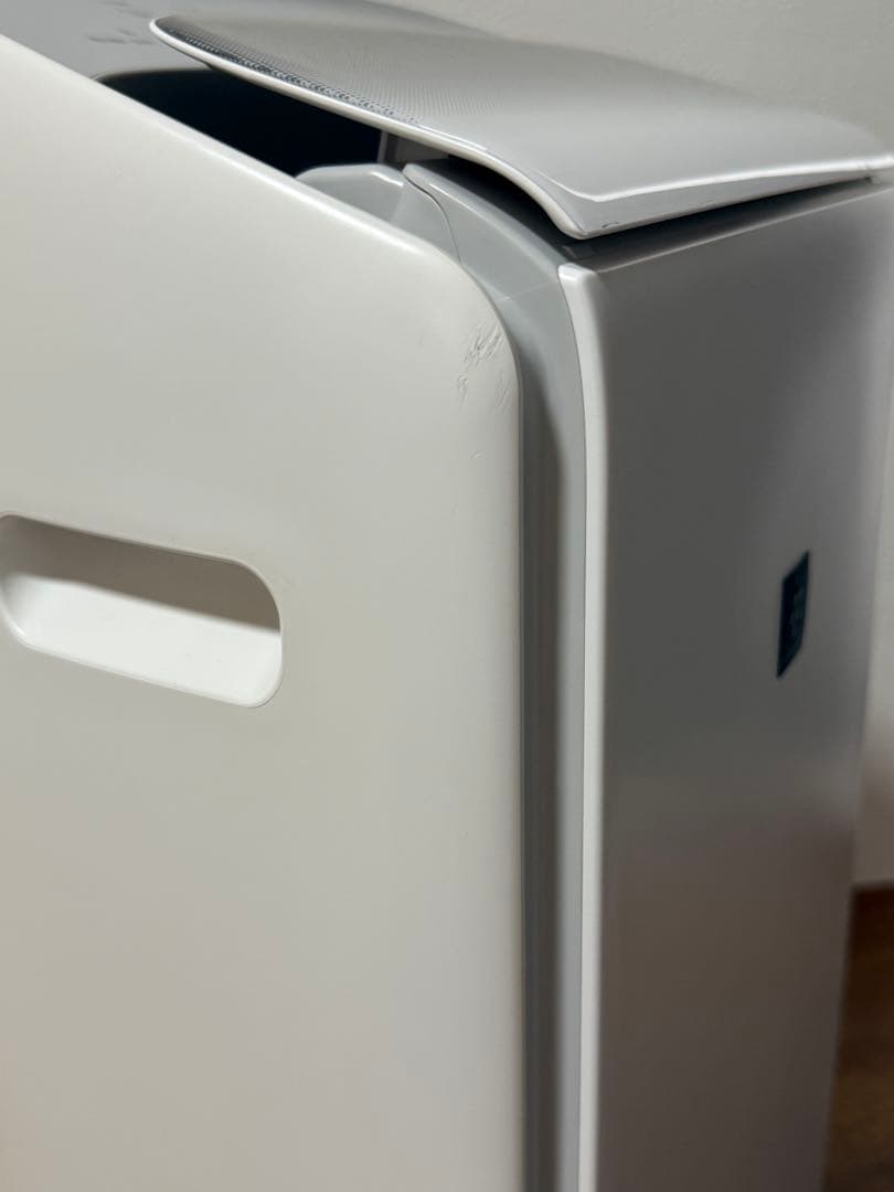 シャープ　ハイブリッド式 衣類乾燥除湿機 CV-SH150-W