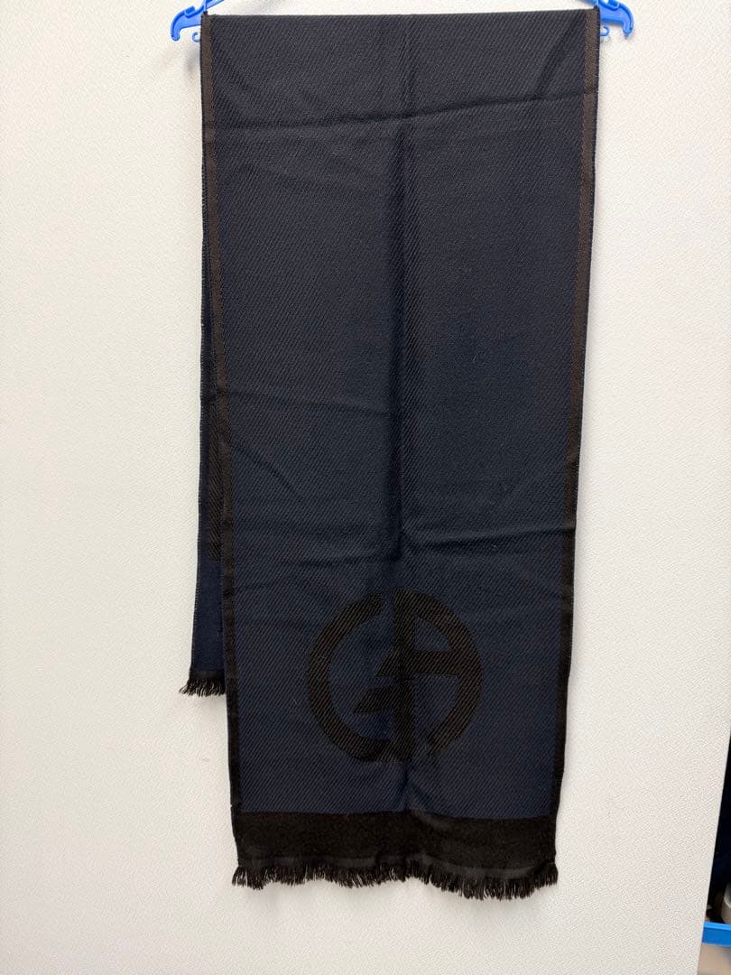 Giorgio Armani 黒 マフラー フリンジ付き