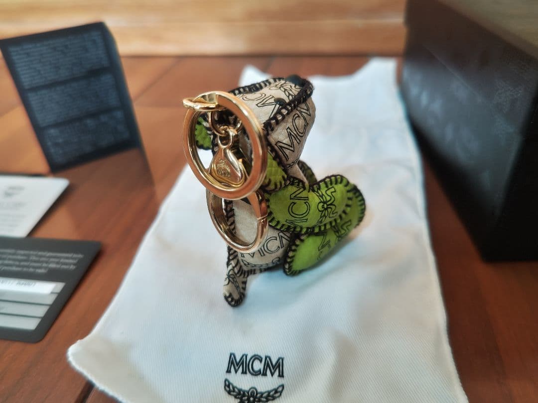 MCM チャーム　レア