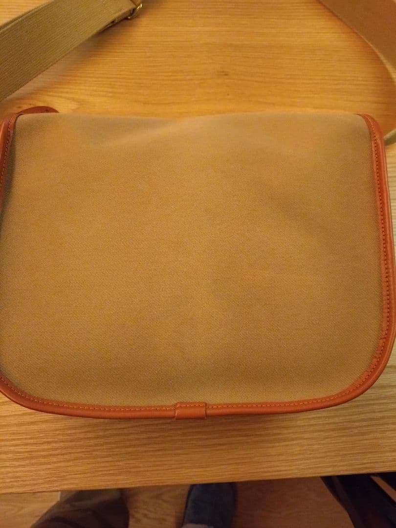 ​【美品】Brady ブレディ STOUR ストア ショルダーバッグ カーキ