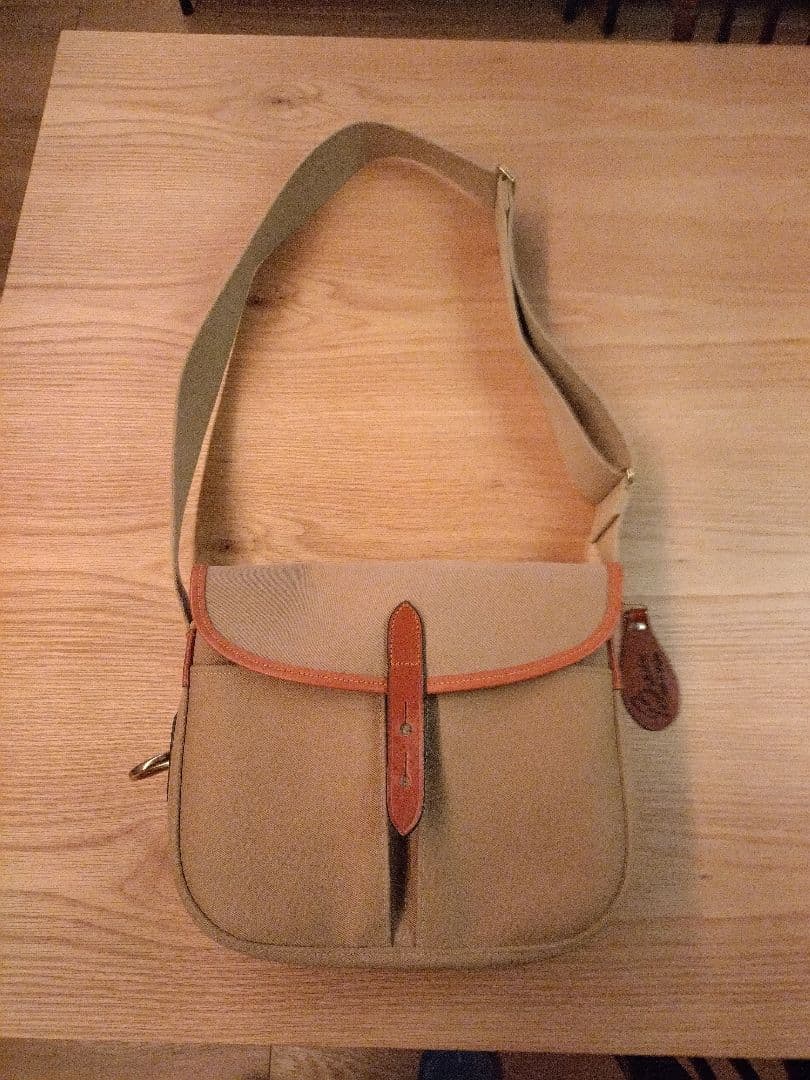 ​【美品】Brady ブレディ STOUR ストア ショルダーバッグ カーキ