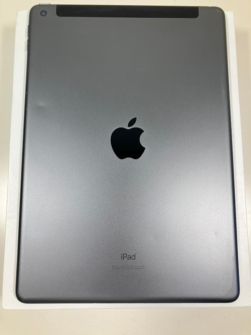 iPad 7世代　32GB グレー　セルラー カバーガラス付