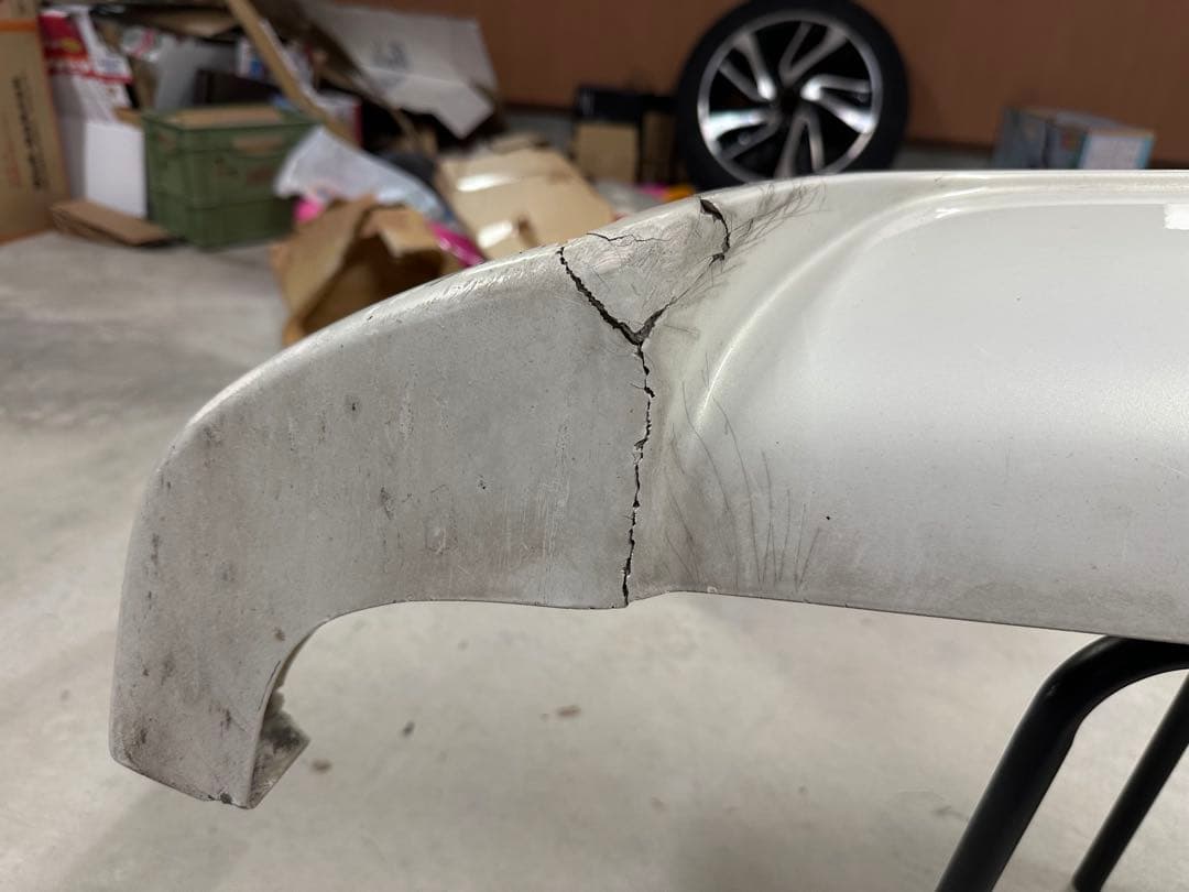 L880K コペン halfwayリヤバンパー 亀裂あり